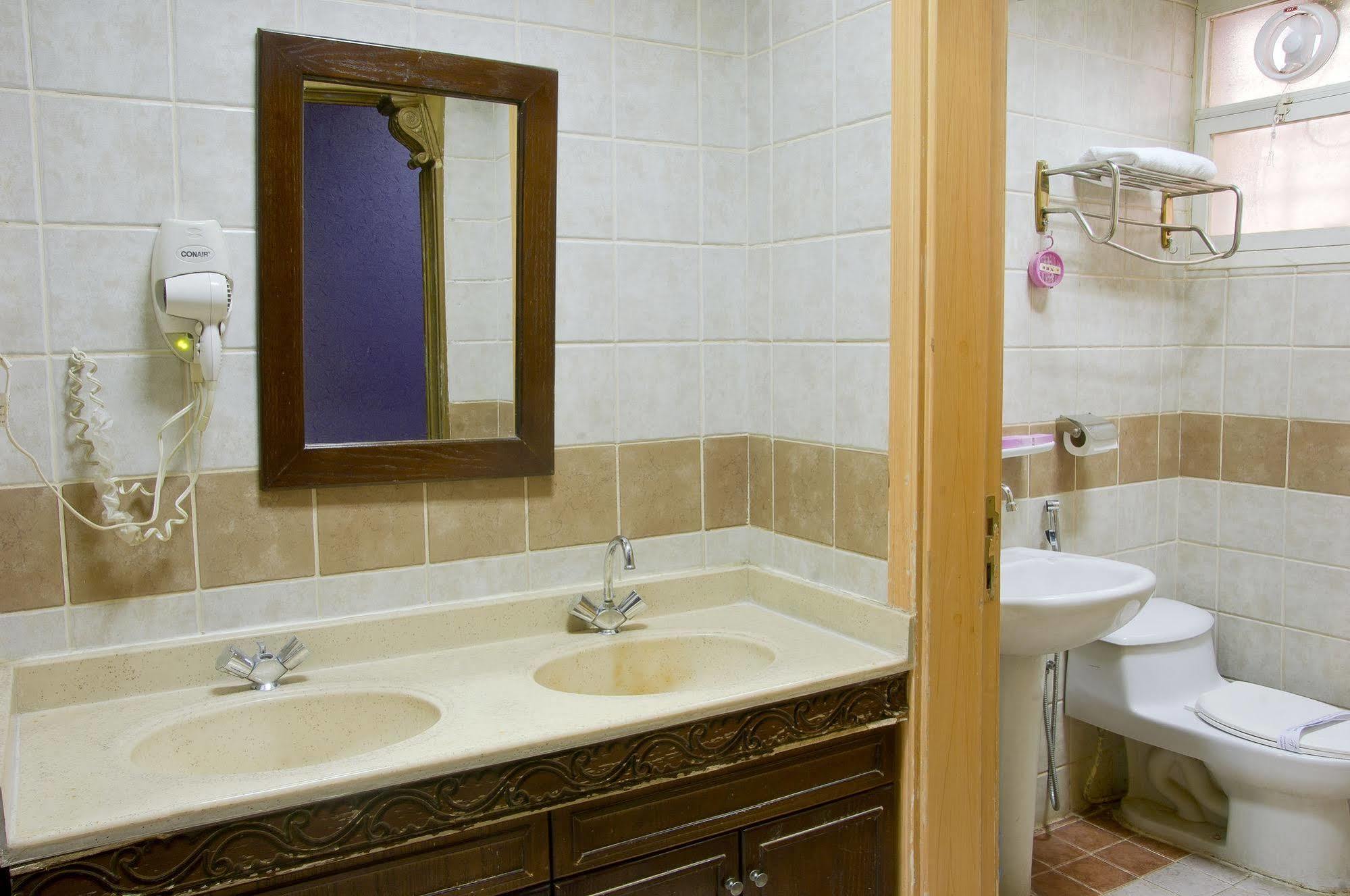 Al Farhan Hotel Suites Al Aqiq Riyadh Exterior photo